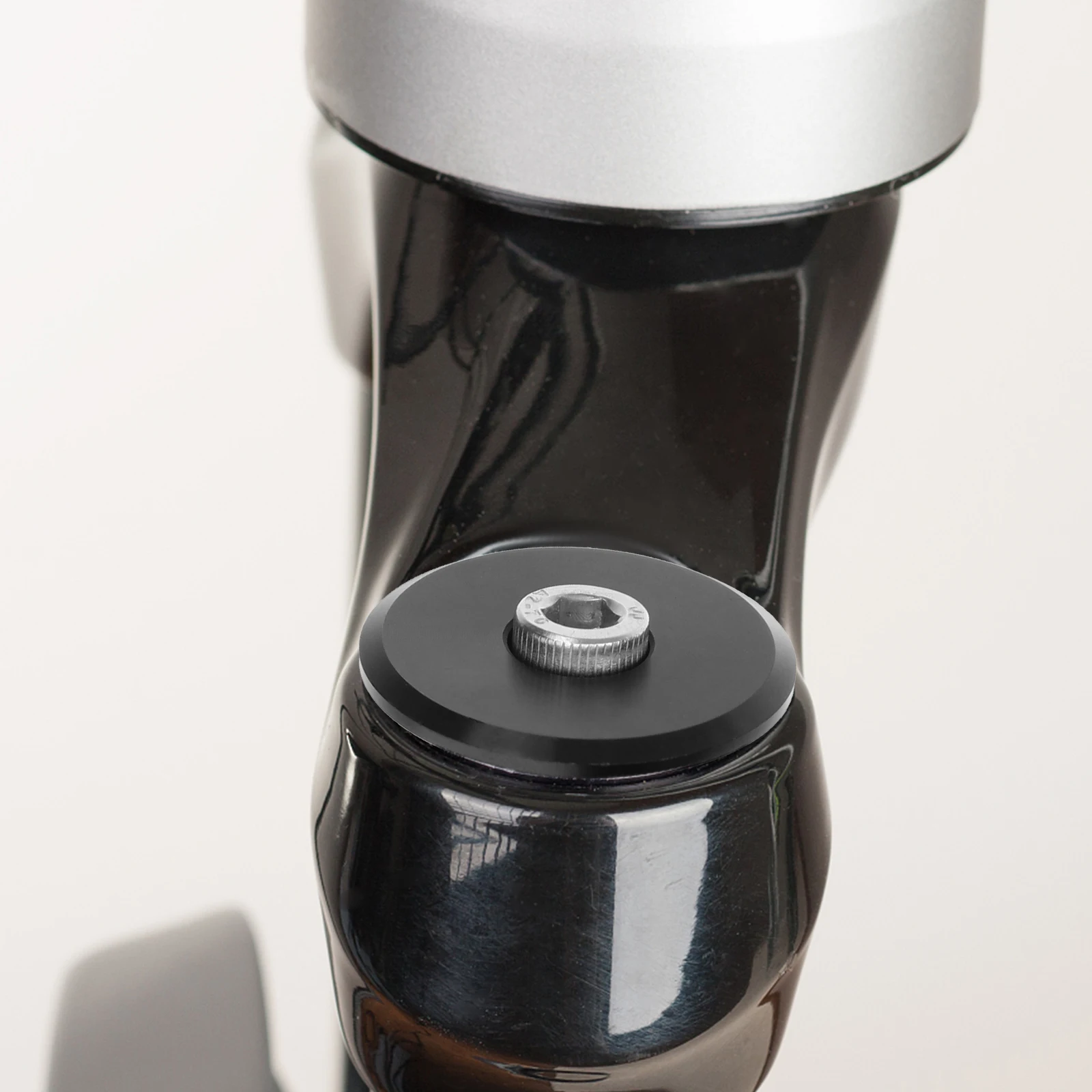 Extended Expansion Core Stronger Bite Force Front Fork Cap Reusable Metal Bike Headset Top Cover High Strength 
Extended Expansion Core Stronger Bite Force Front Fork Cap Reusable Metal Bike Headset Top Cover High Strength