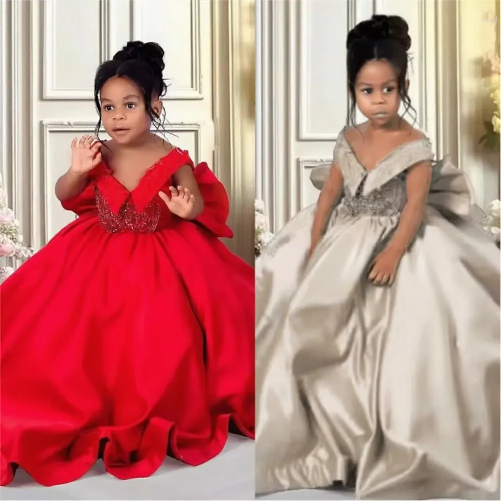 Luxury Satin Flower Girl Wedding Dress Appliques Sequined with Bow V Neck Sleeveless Princess Birthday Party Gown Customized
Luxury Satin Flower Girl Wedding Dress Appliques Sequined with Bow V Neck Sleeveless Princess Birthday Party Gown Customized