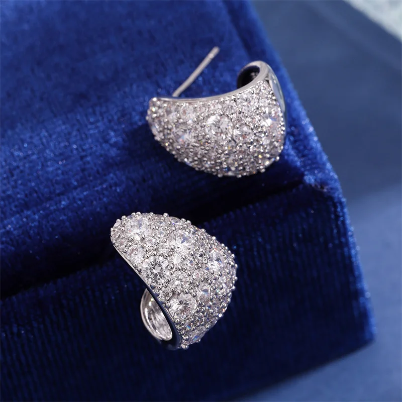 Starry sky sparkling zircon teardrop ear clips and earrings, fashionable, light luxury and high-end ear stud earrings for women
Starry sky sparkling zircon teardrop ear clips and earrings, fashionable, light luxury and high-end ear stud earrings for women