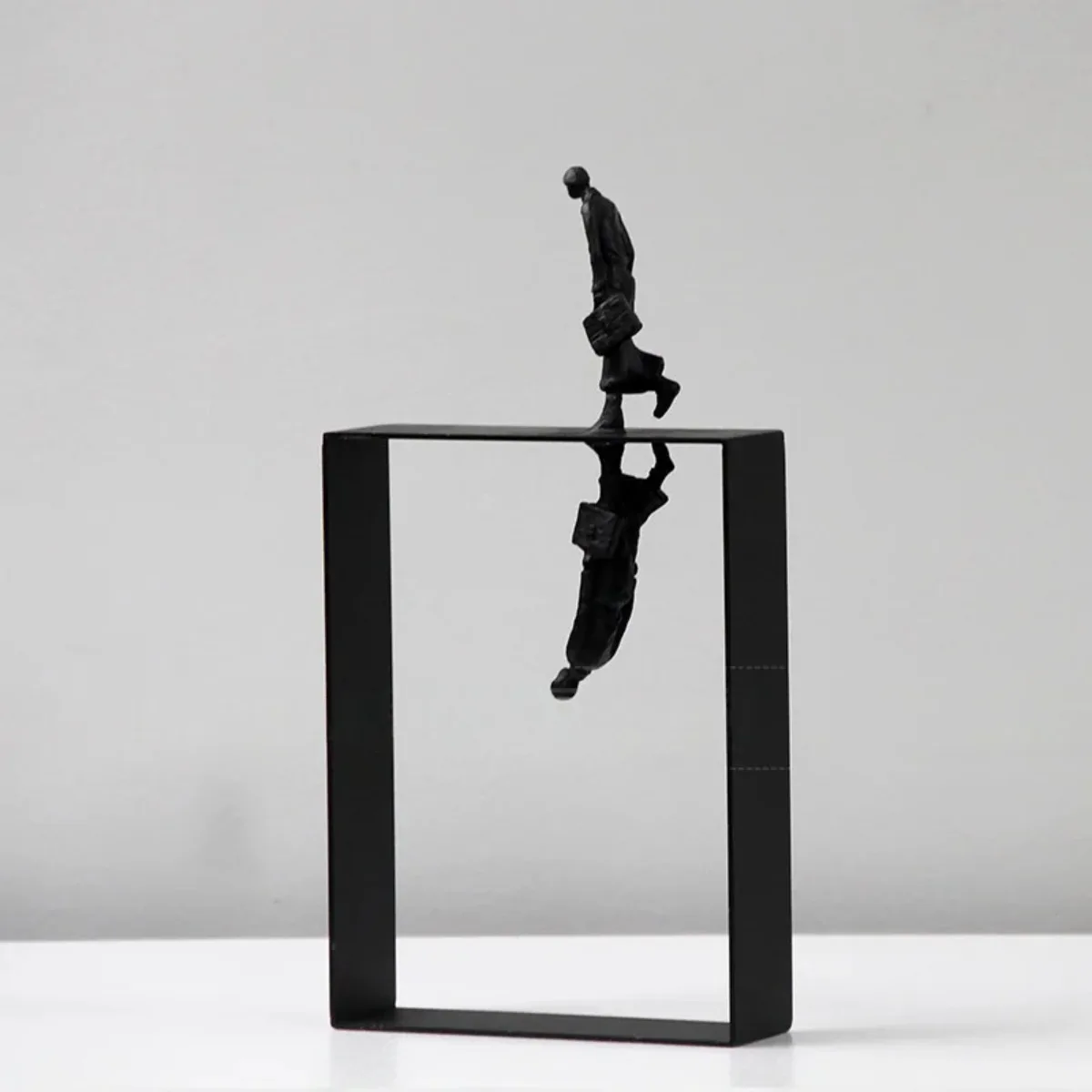 Modern Metal Walking Man Statue Abstract Minimalist Geometric Cast Iron Sculpture Office Desk Home Decoration Art Ornament Gift
Modern Metal Walking Man Statue Abstract Minimalist Geometric Cast Iron Sculpture Office Desk Home Decoration Art Ornament Gift