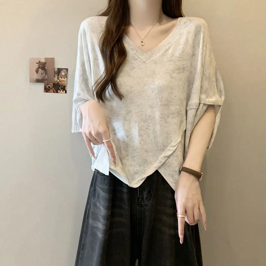 Plus Size Women Tie Dye Batwing Sleeve V Neck T Shirt Summer New Irregular Hem Loose Slim Fit Casual Outerwear Short Sleeve Top
Plus Size Women Tie Dye Batwing Sleeve V Neck T Shirt Summer New Irregular Hem Loose Slim Fit Casual Outerwear Short Sleeve Top