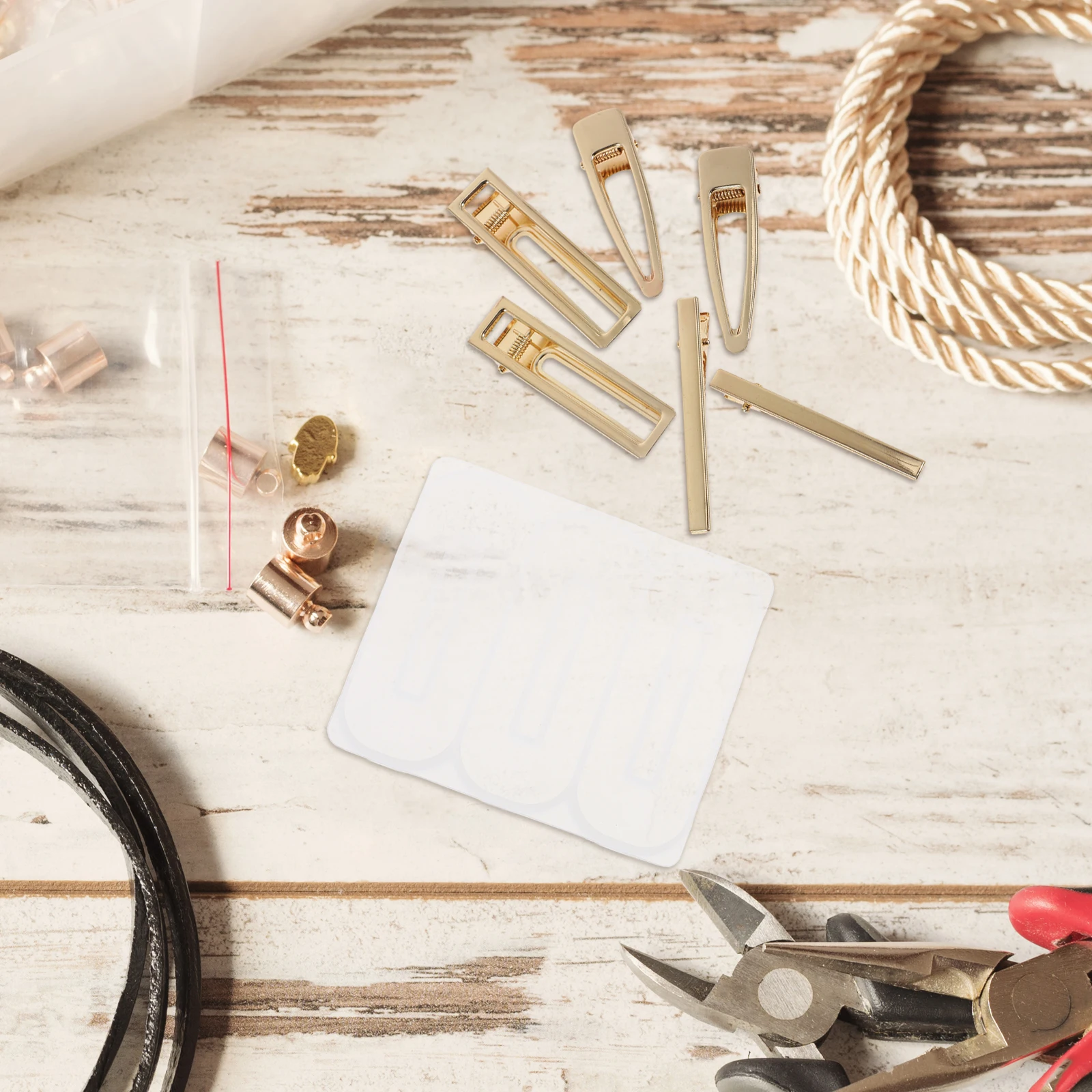 12pcs Hair Clip Mold Kit Silicone Diy Headwear Mold For Epoxy Resin Jewelry Making Pendant Keychain Craft Accessories
12pcs Hair Clip Mold Kit Silicone Diy Headwear Mold For Epoxy Resin Jewelry Making Pendant Keychain Craft Accessories