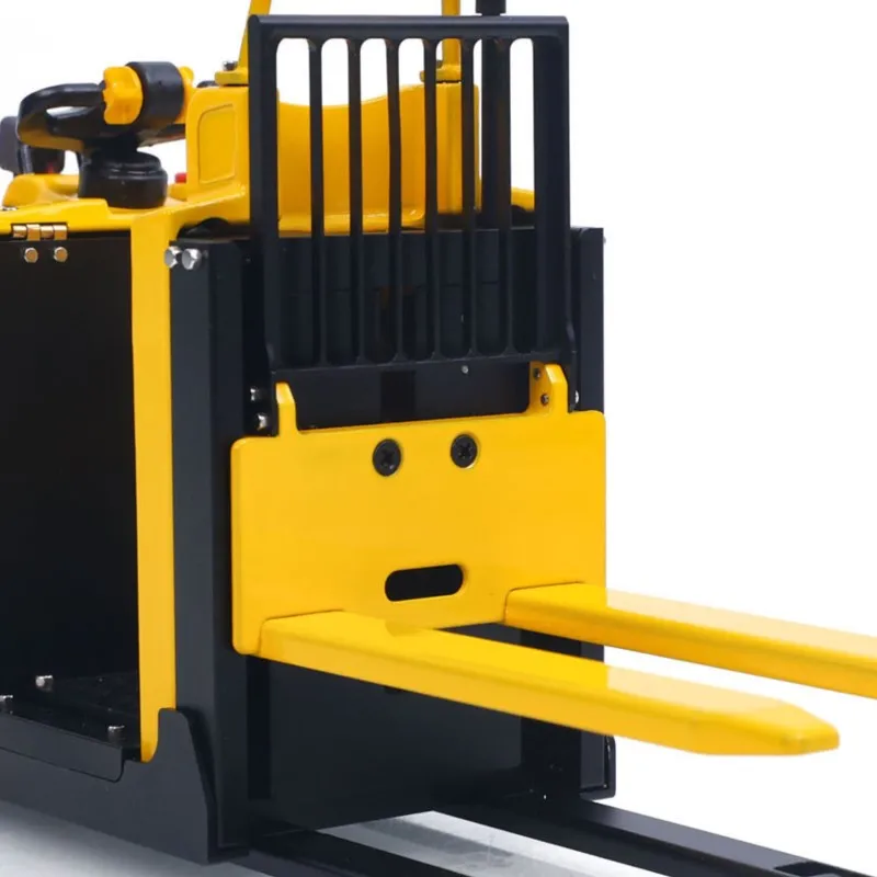 1/14 RTR RC Forklift Metal Remote Control Low Level Order Picking Truck MO55 Electric Trucks Cars Model Light Sound Module Toys
1/14 RTR RC Forklift Metal Remote Control Low Level Order Picking Truck MO55 Electric Trucks Cars Model Light Sound Module Toys