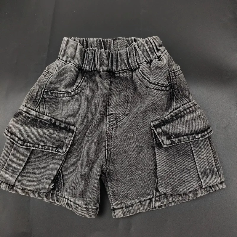 Summer Boys Denim Shorts Korean Style Children's Black Cargo Shorts Trendy Loose Knee-Length Pants for Kids 2-10 Years
Summer Boys Denim Shorts Korean Style Children's Black Cargo Shorts Trendy Loose Knee-Length Pants for Kids 2-10 Years