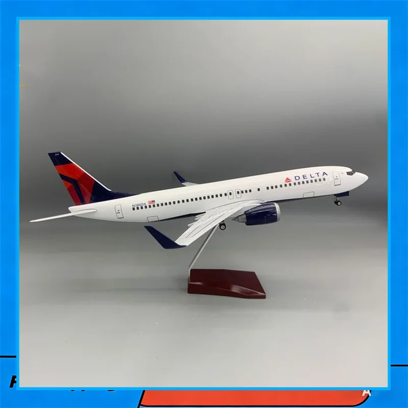 Коллекционная статическая модель самолета Boeing 737 Air Lines, 47 см, со светодиодами и колесами
Коллекционная статическая модель самолета Boeing 737 Air Lines, 47 см, со светодиодами и колесами