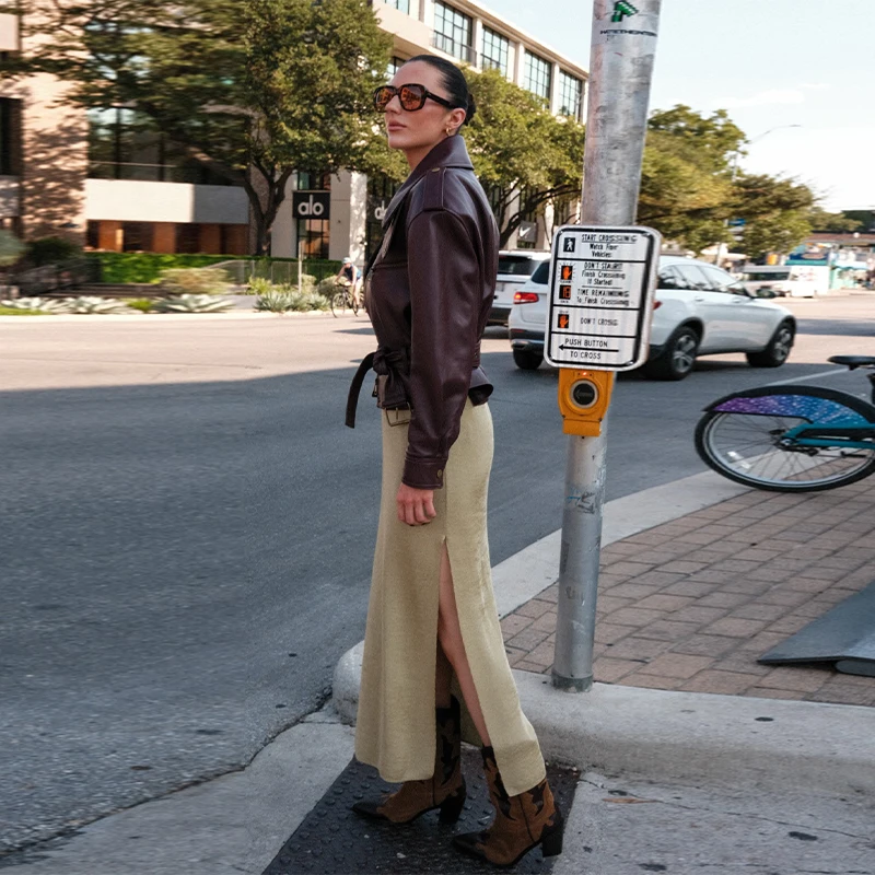 Vintage Fashion Elegant High Neck Leather Jacket 2025 New Exquisite Cinched Waist Short Coat High Street Faux Leather Clothes
Vintage Fashion Elegant High Neck Leather Jacket 2025 New Exquisite Cinched Waist Short Coat High Street Faux Leather Clothes