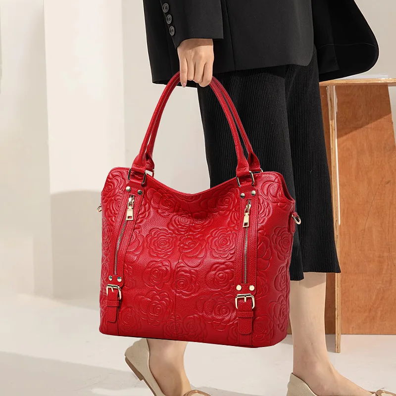 Handbag Large Capacity Women's Bag Fashion Embossing Genuine Leather Hand-Carrying Bag Women's Messenger Bag Elegant Bag
Handbag Large Capacity Women's Bag Fashion Embossing Genuine Leather Hand-Carrying Bag Women's Messenger Bag Elegant Bag