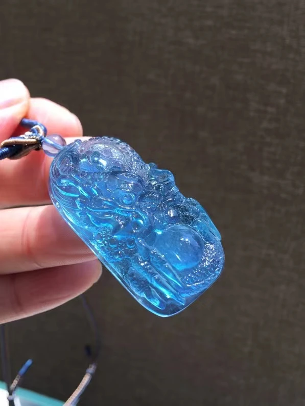 Natural Blue Aquamarine Pendant Dragon Aquamarine Brazil 46*24*12mm Gold Women Fashion Jewelry AAAAAA
Natural Blue Aquamarine Pendant Dragon Aquamarine Brazil 46*24*12mm Gold Women Fashion Jewelry AAAAAA