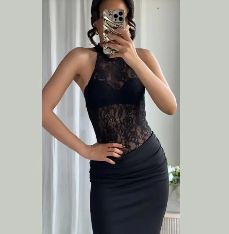 Lace Patchwork Halter Dress Women Sleeveless Semi-transparent Long Skirts Slimming Party Club Robe New Elegant Lady Dresses
Lace Patchwork Halter Dress Women Sleeveless Semi-transparent Long Skirts Slimming Party Club Robe New Elegant Lady Dresses
