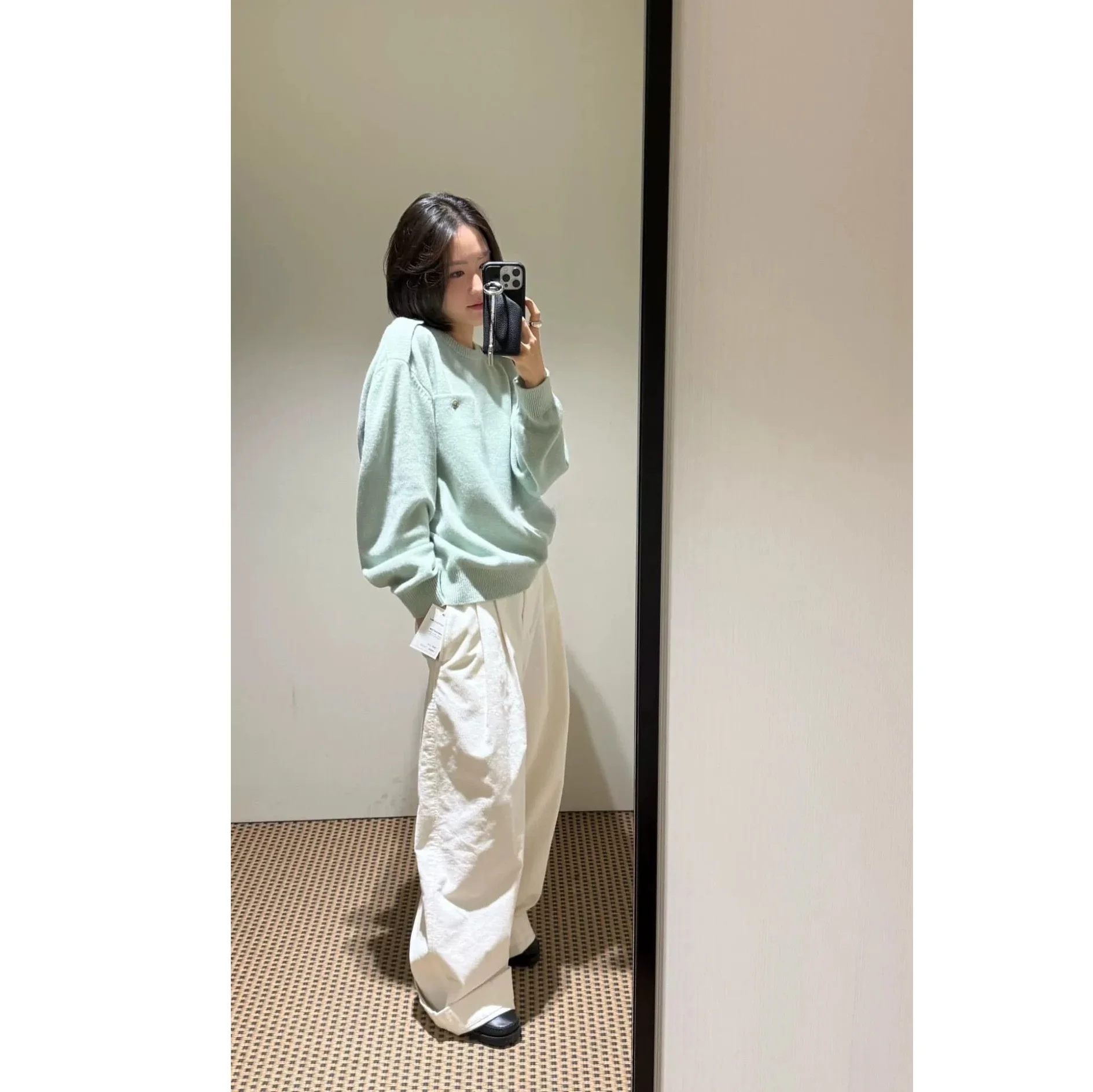 Knitted Sweater Briti Sle oulder Chapter Winter New Arrival Women's Loose Fit Overhead Medium Thin
Knitted Sweater Briti Sle oulder Chapter Winter New Arrival Women's Loose Fit Overhead Medium Thin