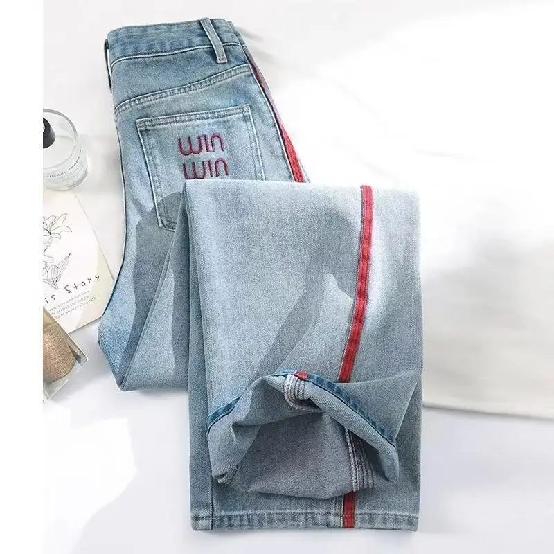 Y2K Fashion Retro Casual Women's Jeans Embroidered Wide Leg French High Waist Slim Loose Splicing Contrast Color Jeans
Y2K Fashion Retro Casual Women's Jeans Embroidered Wide Leg French High Waist Slim Loose Splicing Contrast Color Jeans