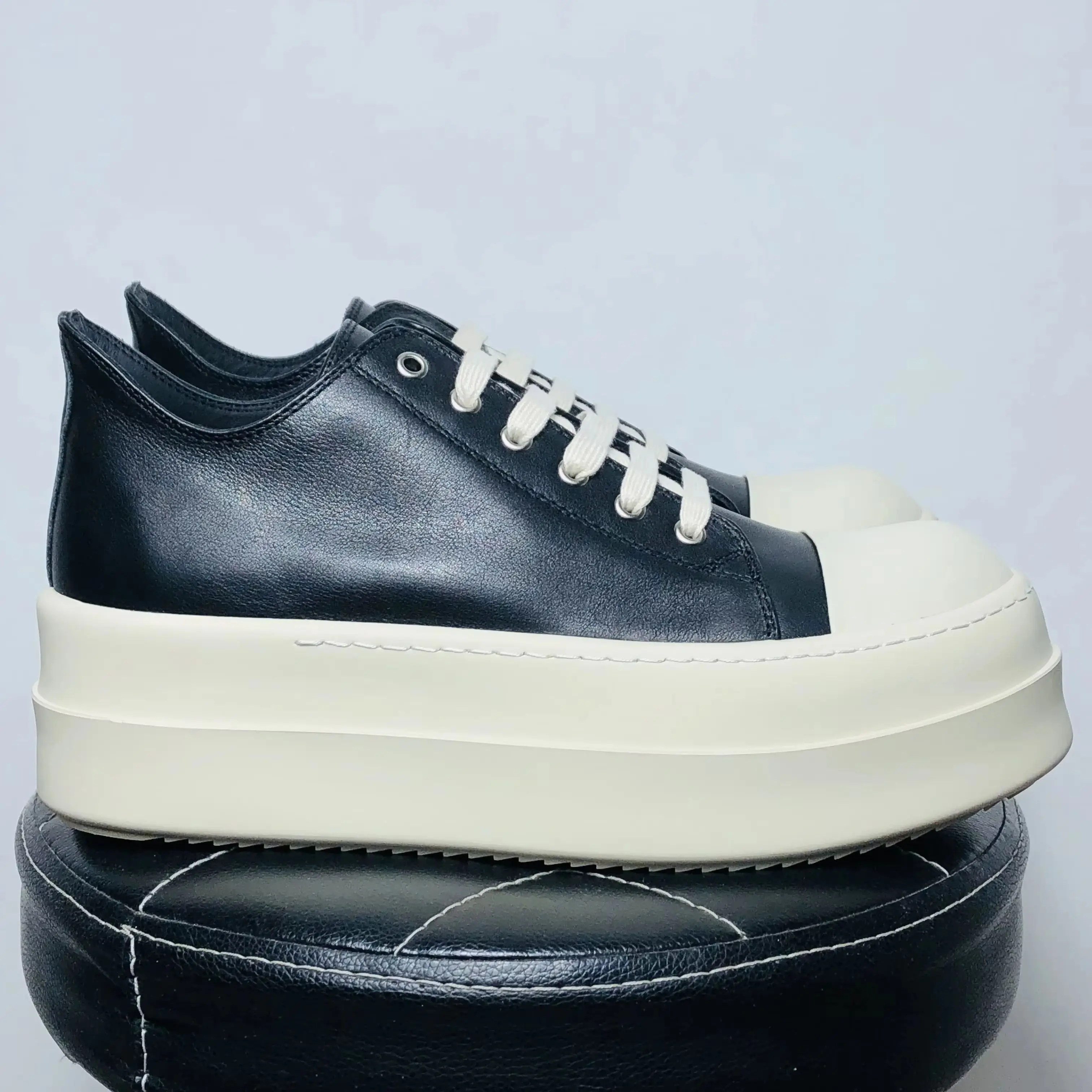 Men Casual Loafer Shoes Women Platform Canvas Sneakers Luxury Lace Up High Street Autumn Flats Designer Walking Shoes
Men Casual Loafer Shoes Women Platform Canvas Sneakers Luxury Lace Up High Street Autumn Flats Designer Walking Shoes