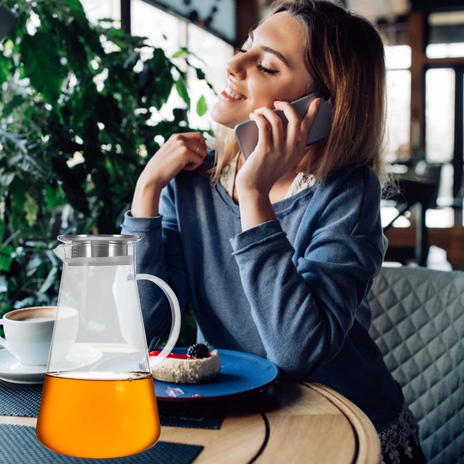 Clear Glass Water Pitcher Large Capacity Explosion-Proof Safe Drinking Jug for Tea Refrigerator Dispenser Kitchen Home
Clear Glass Water Pitcher Large Capacity Explosion-Proof Safe Drinking Jug for Tea Refrigerator Dispenser Kitchen Home