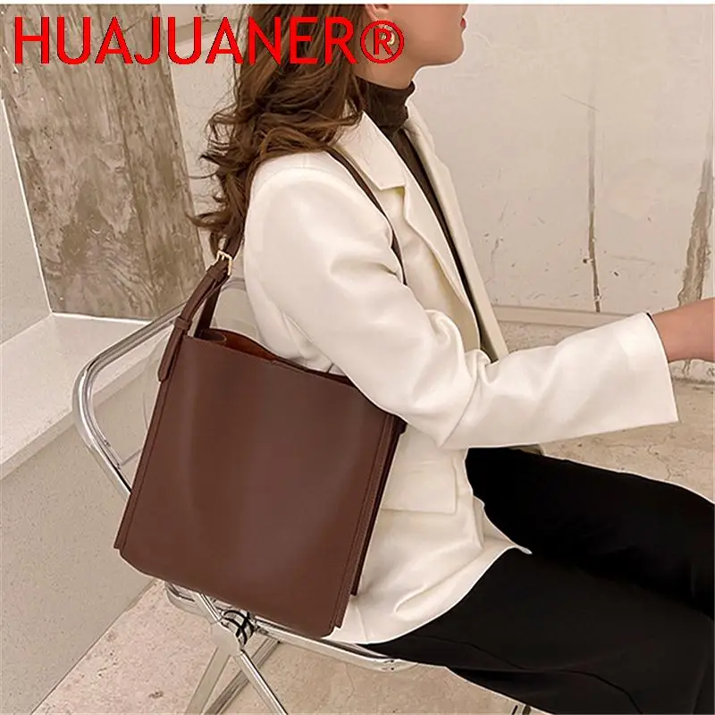 High Quality Tote Bag Handbag Bucket Bag Large Capacity Women's Bag 2023 Spring New Trend Messenger Shoulder Bag Commuter Bag
High Quality Tote Bag Handbag Bucket Bag Large Capacity Women's Bag 2023 Spring New Trend Messenger Shoulder Bag Commuter Bag