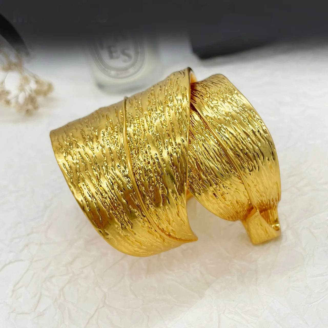 Ювелирные изделия и аксессуары, двухслойный браслет в стиле ретро с нерегулярными геометрическими листьями для женщин и мужчин, подарки на вечеринку
Ювелирные изделия и аксессуары, двухслойный браслет в стиле ретро с нерегулярными геометрическими листьями для женщин и мужчин, подарки на вечеринку