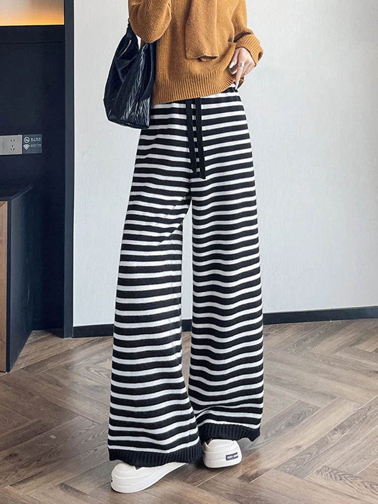 Женские трикотажные брюки с флисовой подкладкой, прямые, повседневные, осенне-зимние, утягивающие, широкие, в полоску, Ci Walk
Женские трикотажные брюки с флисовой подкладкой, прямые, повседневные, осенне-зимние, утягивающие, широкие, в полоску, Ci Walk