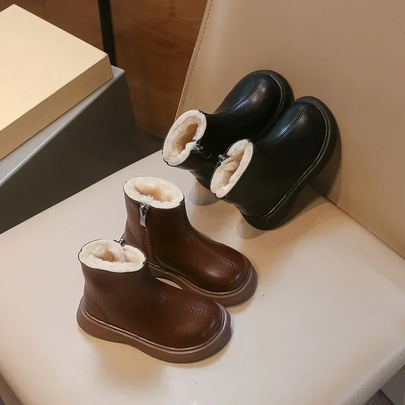 PTKPCC Winter New Baby Boys Snow Boots Warm Thickening Plush Children's Riding Boots Fashion Kids Ankle Boots Girls Shoes Y1181
PTKPCC Winter New Baby Boys Snow Boots Warm Thickening Plush Children's Riding Boots Fashion Kids Ankle Boots Girls Shoes Y1181