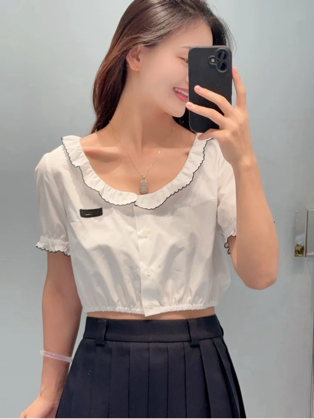 Black Edged Short Shirt Women's Doll Collar Design Sensation Summer New White Cotton Breathable Moisture Wicking Button up Shirt
Black Edged Short Shirt Women's Doll Collar Design Sensation Summer New White Cotton Breathable Moisture Wicking Button up Shirt
