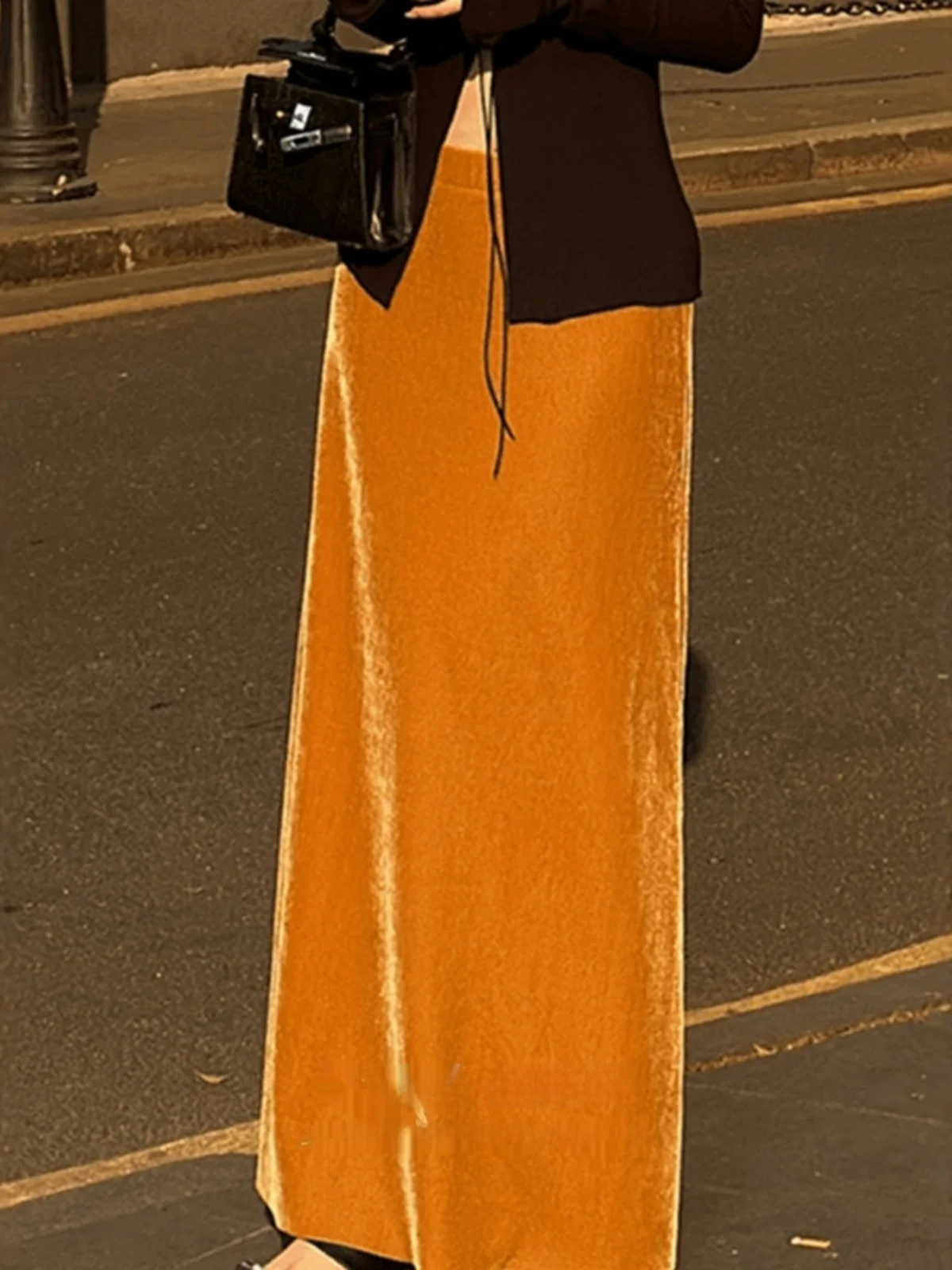 Retro Velvet Half Skirt Women's Spring New Design High Waist Slimming Straight Long Skirt Versatile Commute Korean Style
Retro Velvet Half Skirt Women's Spring New Design High Waist Slimming Straight Long Skirt Versatile Commute Korean Style