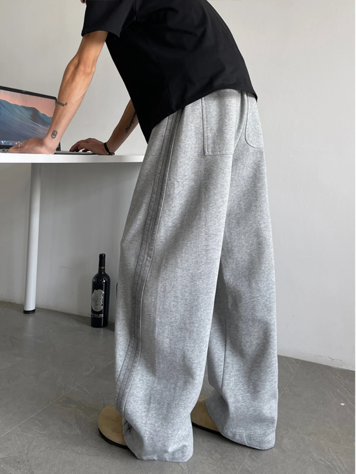 ey Dyed Bent Knife Sweatpants Men's Heavyweight American High Street Loose Wide Leg Banana Sports Pants Spring Autumn
ey Dyed Bent Knife Sweatpants Men's Heavyweight American High Street Loose Wide Leg Banana Sports Pants Spring Autumn