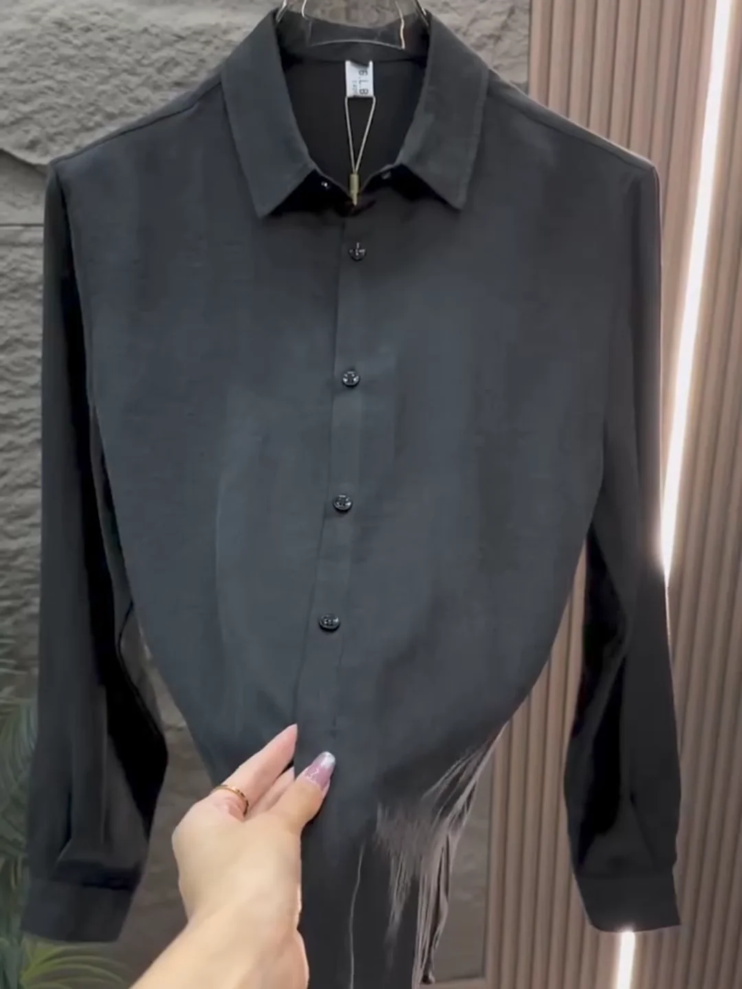 Faionable Button up Pure Color Men's irt Comfortable Fit Busin Casual Stand Sle Long Sve Autumn Wear
Faionable Button up Pure Color Men's irt Comfortable Fit Busin Casual Stand Sle Long Sve Autumn Wear