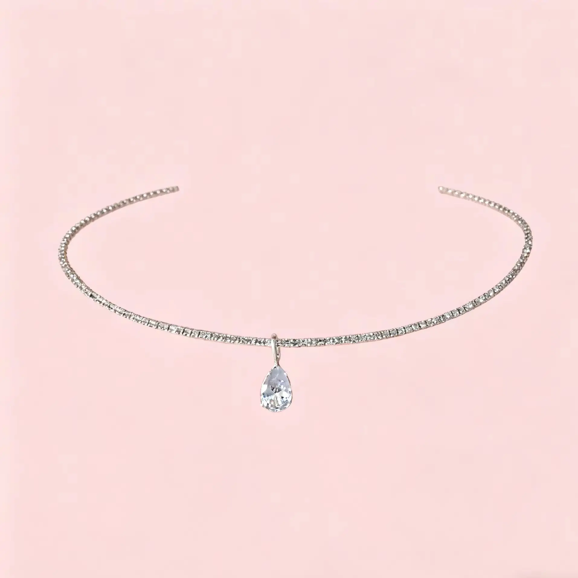 Luxury Rhinestone Water Drop Pendant Choker Necklace Wedding Accessories Fashion 2025 Charms Jewelry High Quality Gift
Luxury Rhinestone Water Drop Pendant Choker Necklace Wedding Accessories Fashion 2025 Charms Jewelry High Quality Gift
