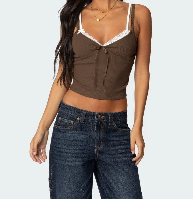 Y2K Tops V-Neck Double Root Shoulder Strap Fake Two-Piece Bow Decoration Spicy Girl High Street Fashion Sleeveless Camisole Top
Y2K Tops V-Neck Double Root Shoulder Strap Fake Two-Piece Bow Decoration Spicy Girl High Street Fashion Sleeveless Camisole Top