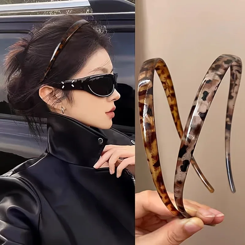 Three elegant amber leopard print headbands for women—a stylish vintage plastic hair accessory for spring and summer, perfect for travel, home, bathing, and casual wear
Three elegant amber leopard print headbands for women—a stylish vintage plastic hair accessory for spring and summer, perfect for travel, home, bathing, and casual wear