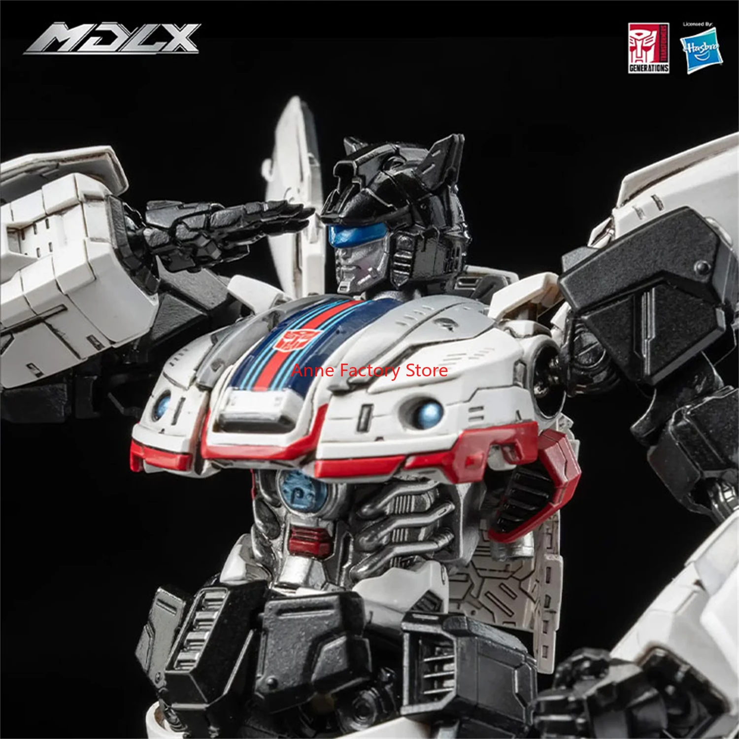 In stock Deformed toys Original action pictures 303A G1 MDLX convert DLX high quality jazz
In stock Deformed toys Original action pictures 303A G1 MDLX convert DLX high quality jazz