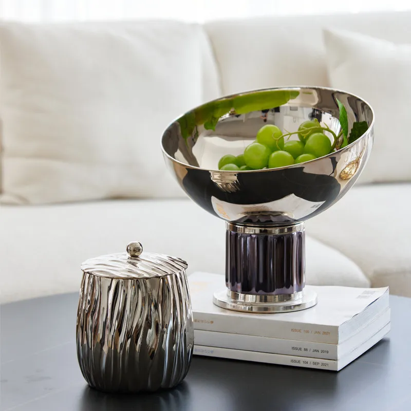 India imported aluminum metal silver tall fruit bowl fruit plate ornament modern light luxury model room living room decoration
India imported aluminum metal silver tall fruit bowl fruit plate ornament modern light luxury model room living room decoration
