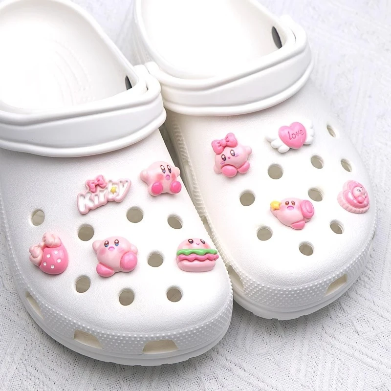 MINISO розовая тема с героями мультфильмов, подвески для обуви, забавные сандалии и сабо «сделай сам», украшения для праздничной вечеринки, подарки для женщин и девочек
MINISO розовая тема с героями мультфильмов, подвески для обуви, забавные сандалии и сабо «сделай сам», украшения для праздничной вечеринки, подарки для женщин и девочек