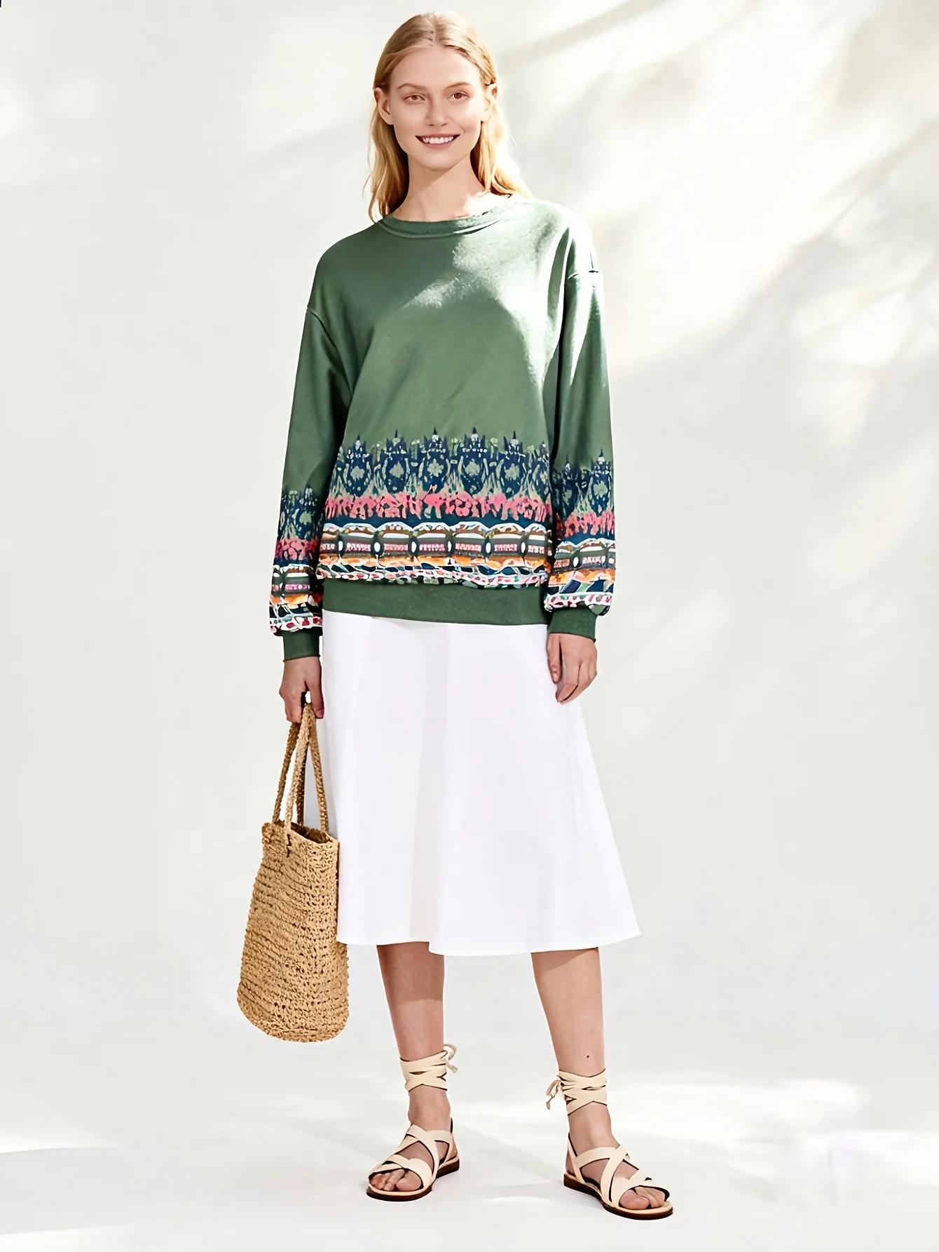 Women's Casual Printed Crew Neck Sweatshirt, Long Sleeve Loose Bohemian Style Pullover
Women's Casual Printed Crew Neck Sweatshirt, Long Sleeve Loose Bohemian Style Pullover