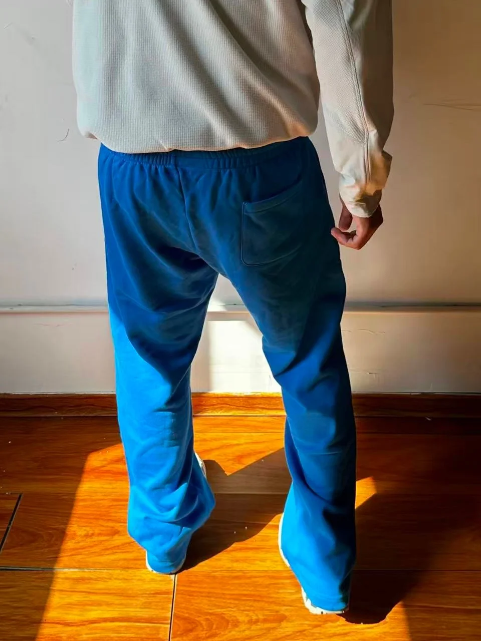 American Retro Men's Commuter Sports Pants Adjustable Color Loose Straight Casual Trousers for Couples Breathable mid Waist
American Retro Men's Commuter Sports Pants Adjustable Color Loose Straight Casual Trousers for Couples Breathable mid Waist