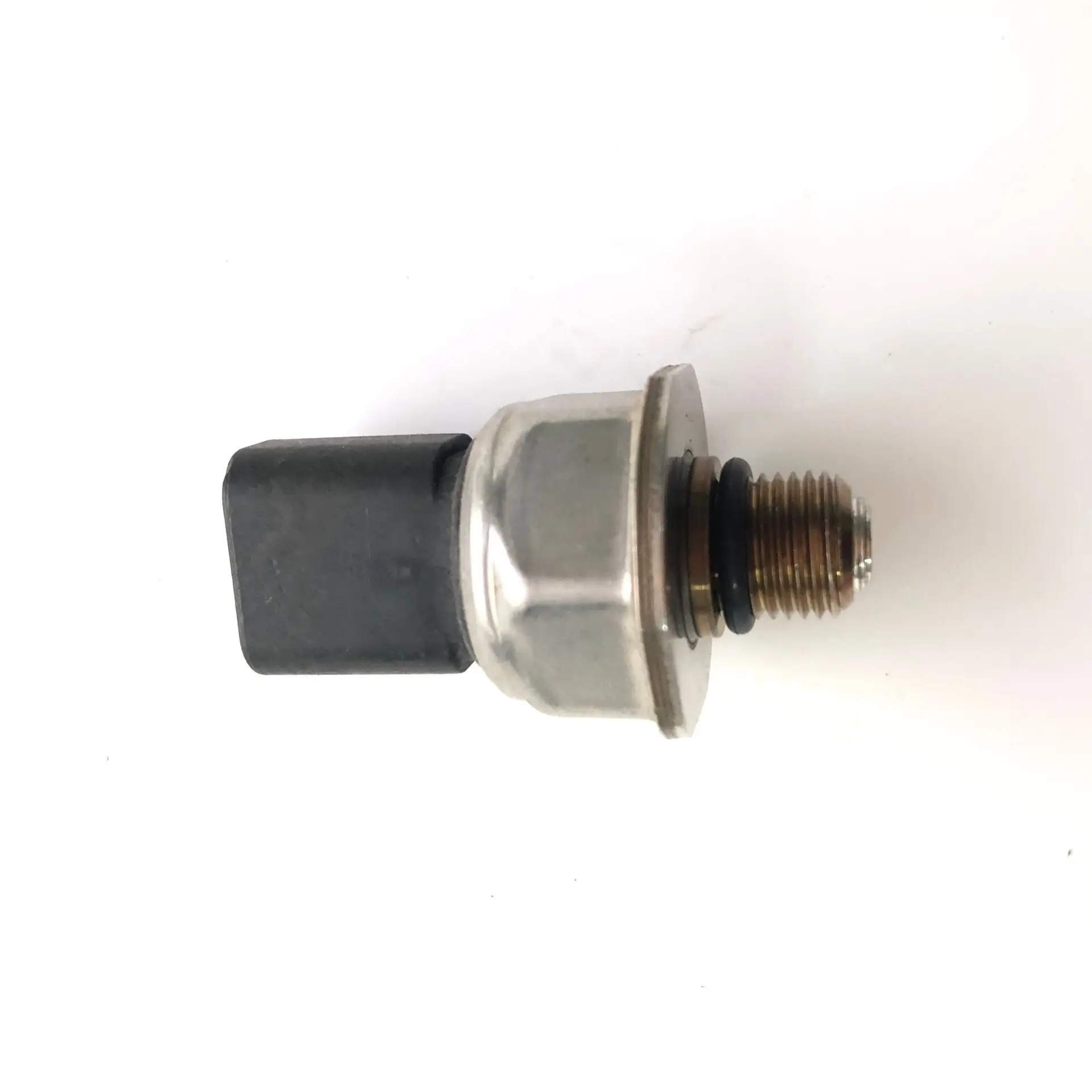 Датчик давления топлива 320-3064 C01 Датчик масла 3-контактный 320-3064C01 5PP4-18
Датчик давления топлива 320-3064 C01 Датчик масла 3-контактный 320-3064C01 5PP4-18