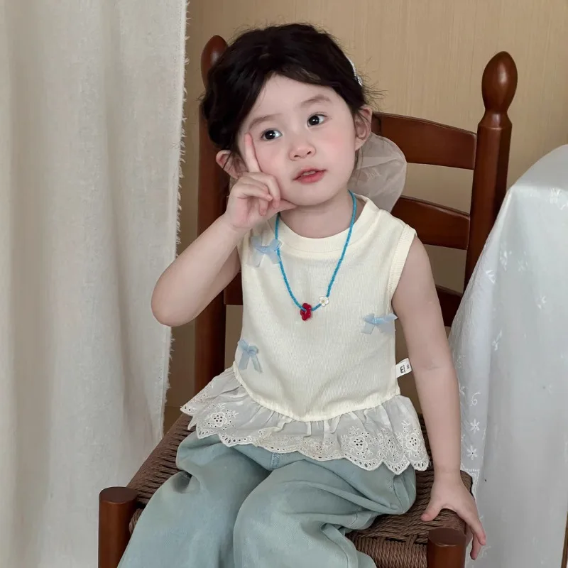 2025 Summer New Product Korean Lace Sleeveless Top for Baby Girls, Sweet Bow Lace Princess Tank Top for Children
2025 Summer New Product Korean Lace Sleeveless Top for Baby Girls, Sweet Bow Lace Princess Tank Top for Children