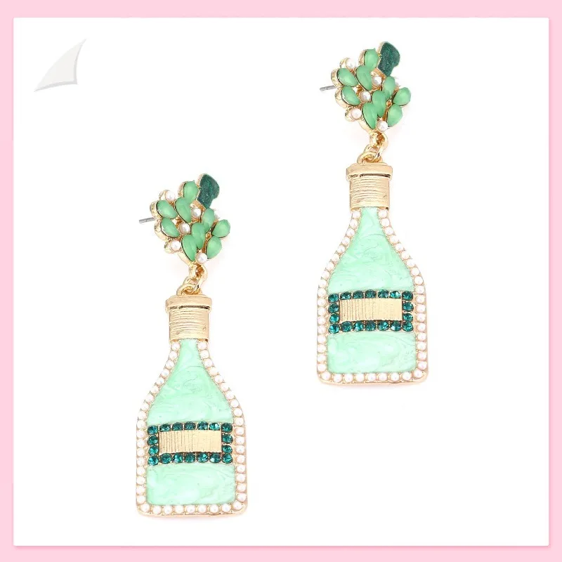 Fashionable Creative Women's Earrings, Personalized Designs, Geometric Dripping Oil Pearls, Wine Bottle Earrings
Fashionable Creative Women's Earrings, Personalized Designs, Geometric Dripping Oil Pearls, Wine Bottle Earrings
