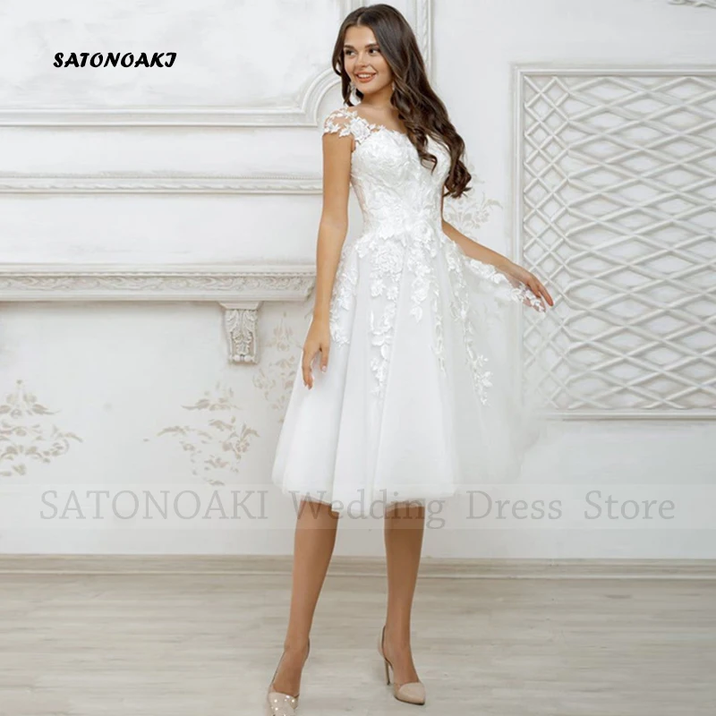 Elegant Simple Lace Short Wedding Dress for Women O-Neck A-Line Knee Length Appliques Bride Gown Vestidos De Novia Robe Marié
Elegant Simple Lace Short Wedding Dress for Women O-Neck A-Line Knee Length Appliques Bride Gown Vestidos De Novia Robe Marié