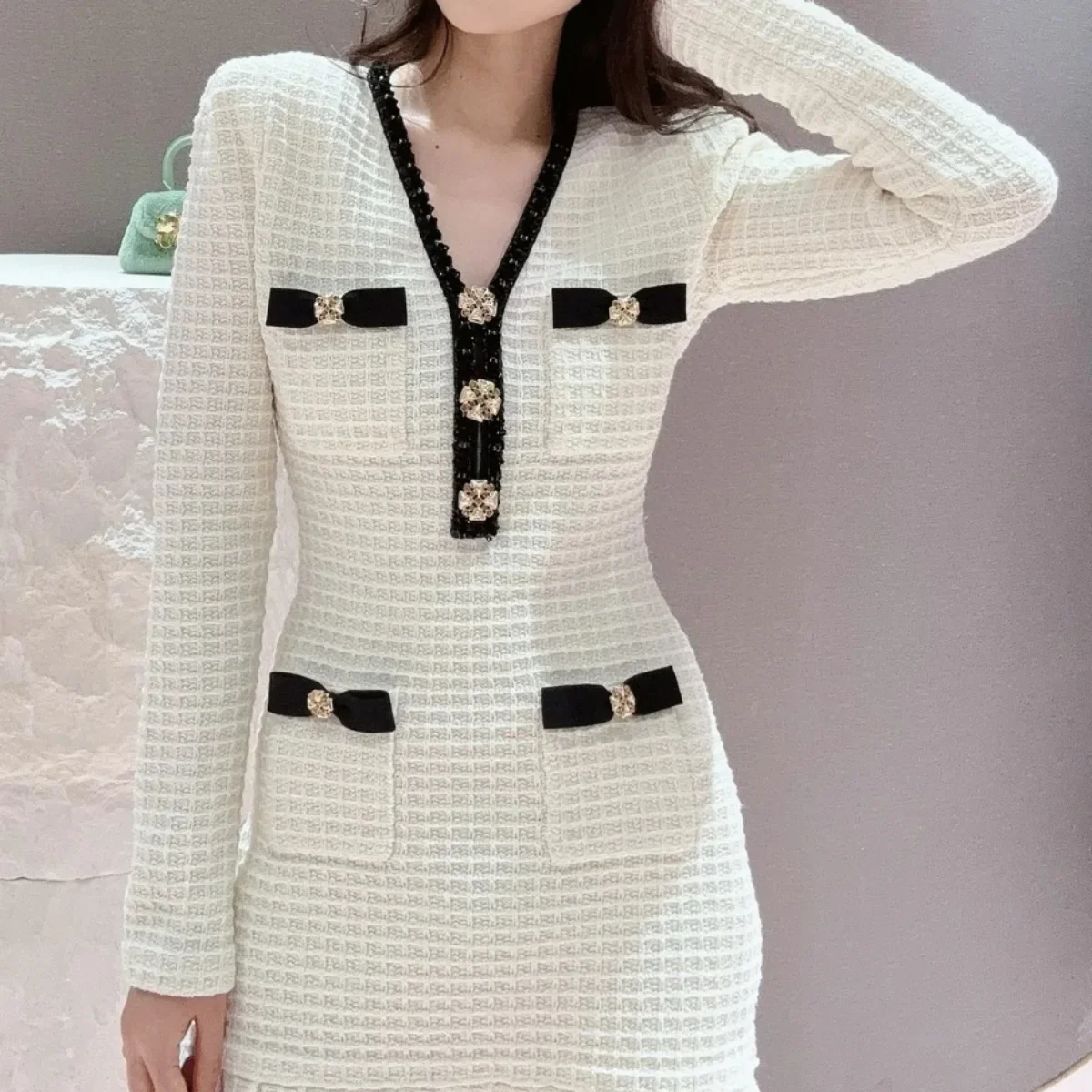 Women Red Bow Long Sleeve Dress V Neck Knitted Slim Elegant Evening Birthday Party Mini Dress Women
Women Red Bow Long Sleeve Dress V Neck Knitted Slim Elegant Evening Birthday Party Mini Dress Women