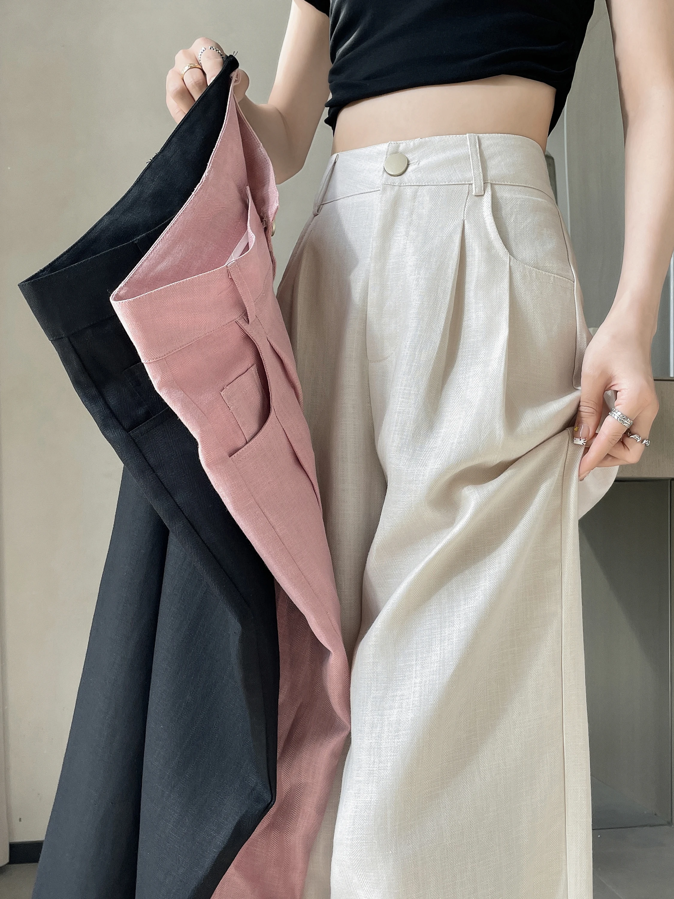 Summer Thin Ice Silk Drapey Casual Pants Wide Leg Linen Women's Loose Straight Cut Versatile Suit Long Trousers High Waist Bu...
Summer Thin Ice Silk Drapey Casual Pants Wide Leg Linen Women's Loose Straight Cut Versatile Suit Long Trousers High Waist Bu...