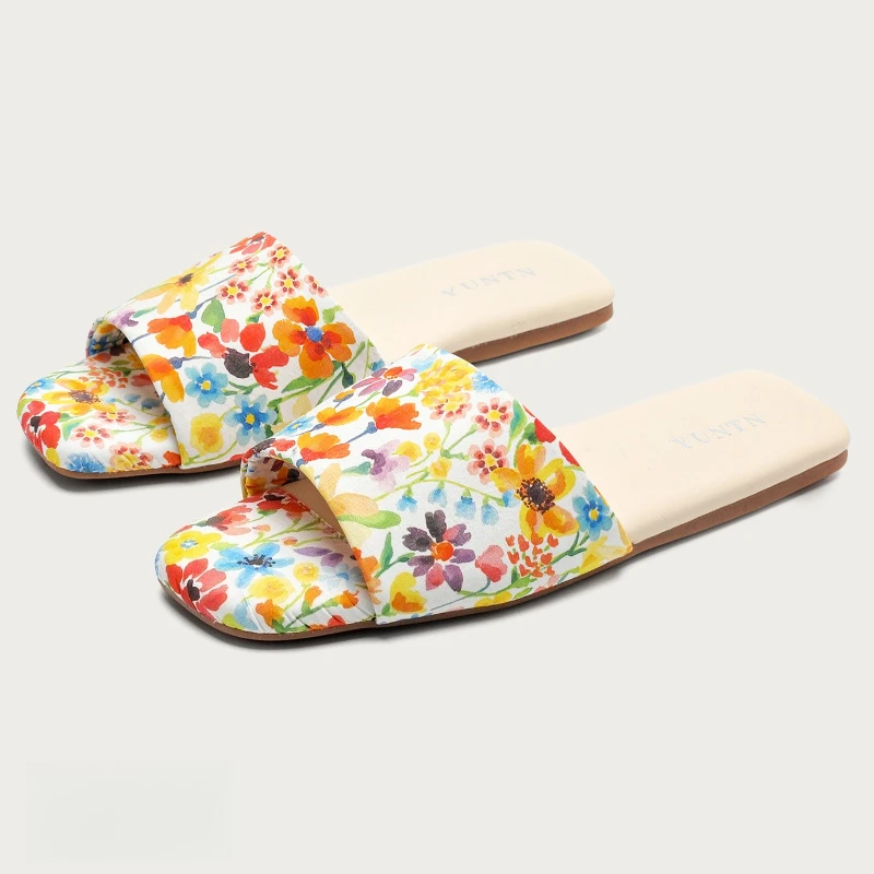 Chinese Style Colorful Printed Flat Slippers Women 2026 Summer Open Toe Square Toe Slide Sandals Comfort Designer Home Slippers
Chinese Style Colorful Printed Flat Slippers Women 2026 Summer Open Toe Square Toe Slide Sandals Comfort Designer Home Slippers