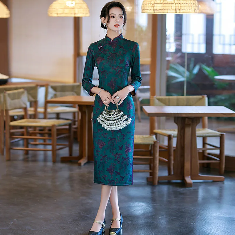 Yourqipao Autumn Blue Cheongsam Modified Retro Slim Fit Mother Traditional Clothing Chinese Style Evening Dress Qipao for Women
Yourqipao Autumn Blue Cheongsam Modified Retro Slim Fit Mother Traditional Clothing Chinese Style Evening Dress Qipao for Women