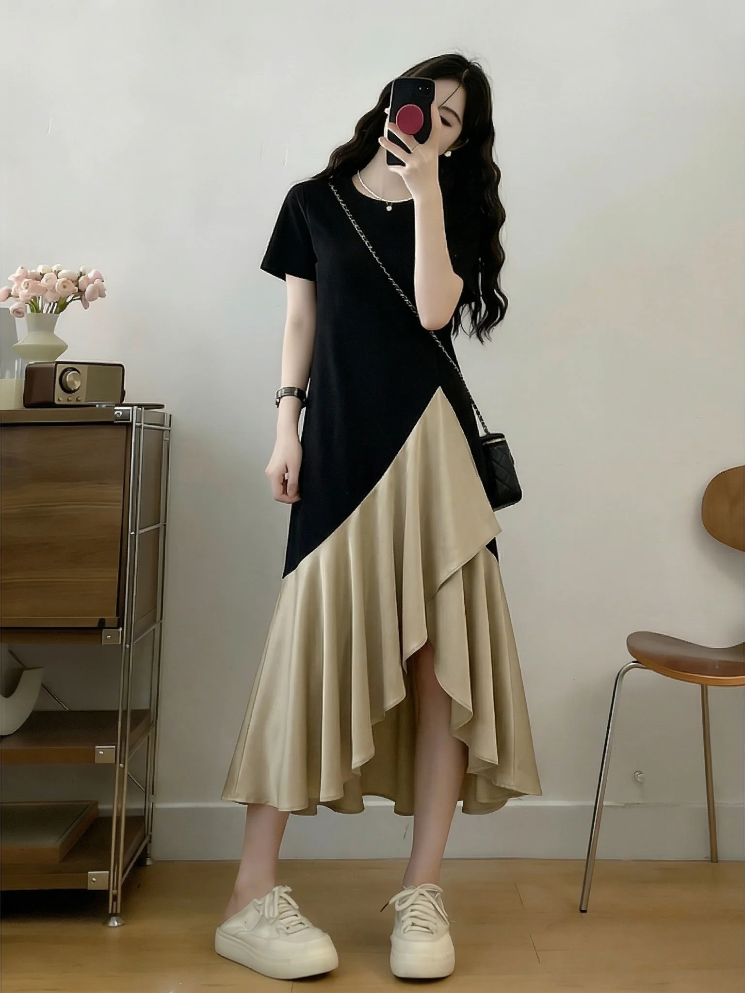 Acetate Satin Short Sleeve Dress with Lace Hem High Waist A-Line Skirt Casual Style Summer New plus Size Women's T-Shirt Dress
Acetate Satin Short Sleeve Dress with Lace Hem High Waist A-Line Skirt Casual Style Summer New plus Size Women's T-Shirt Dress