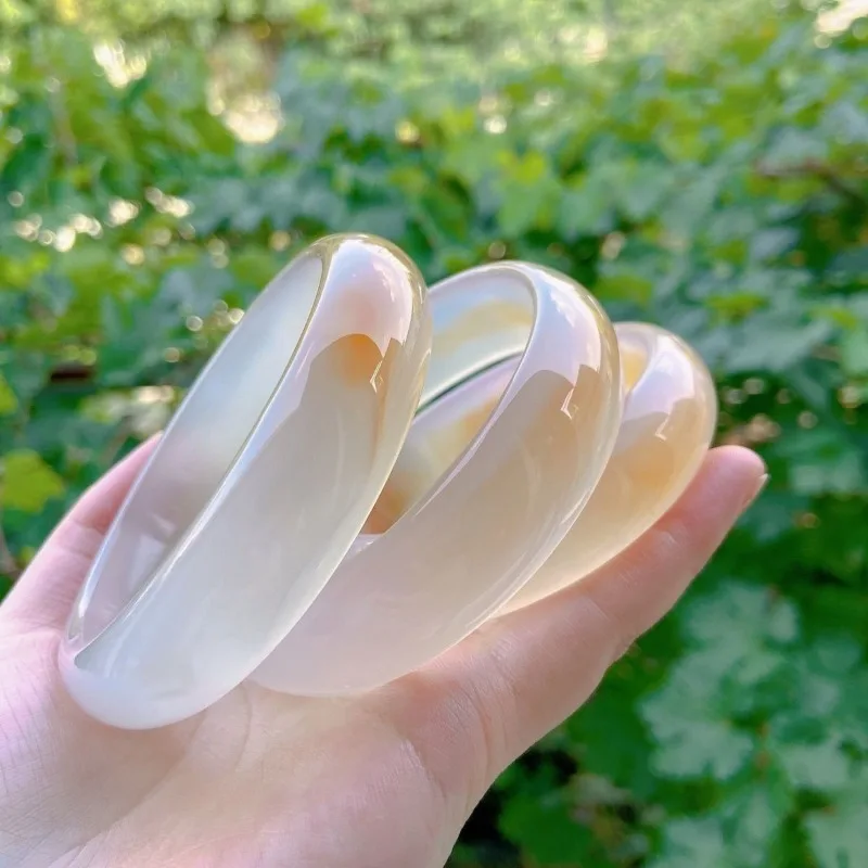 Natural High Ice Agate Chalcedony Bracelet, Classic Fashion Women's Jade Bracelet
Natural High Ice Agate Chalcedony Bracelet, Classic Fashion Women's Jade Bracelet