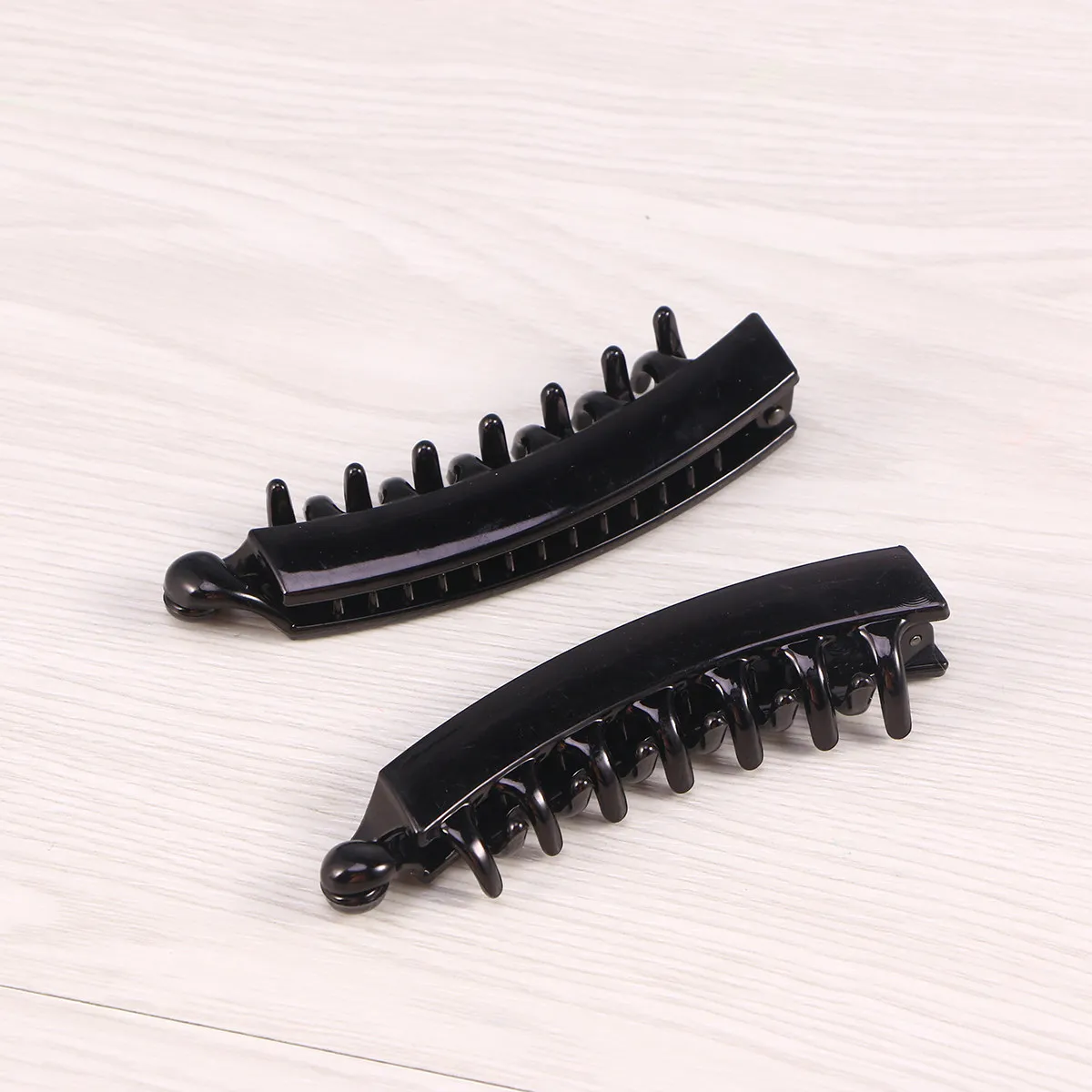 6Pcs Banana Hair Clips Smooth Shiny Surface Strong Tension Ponytail Holders Long Hair Clips for Work Party Beach
6Pcs Banana Hair Clips Smooth Shiny Surface Strong Tension Ponytail Holders Long Hair Clips for Work Party Beach