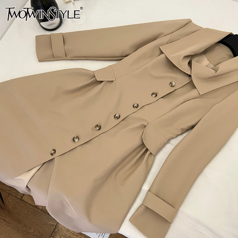 TWOTWINSTYLE однобортные куртки в британском стиле для женщин с лацканами и длинными рукавами на шнуровке, осенний повседневный плащ, женский новый KJA549974 
TWOTWINSTYLE однобортные куртки в британском стиле для женщин с лацканами и длинными рукавами на шнуровке, осенний повседневный плащ, женский новый KJA549974