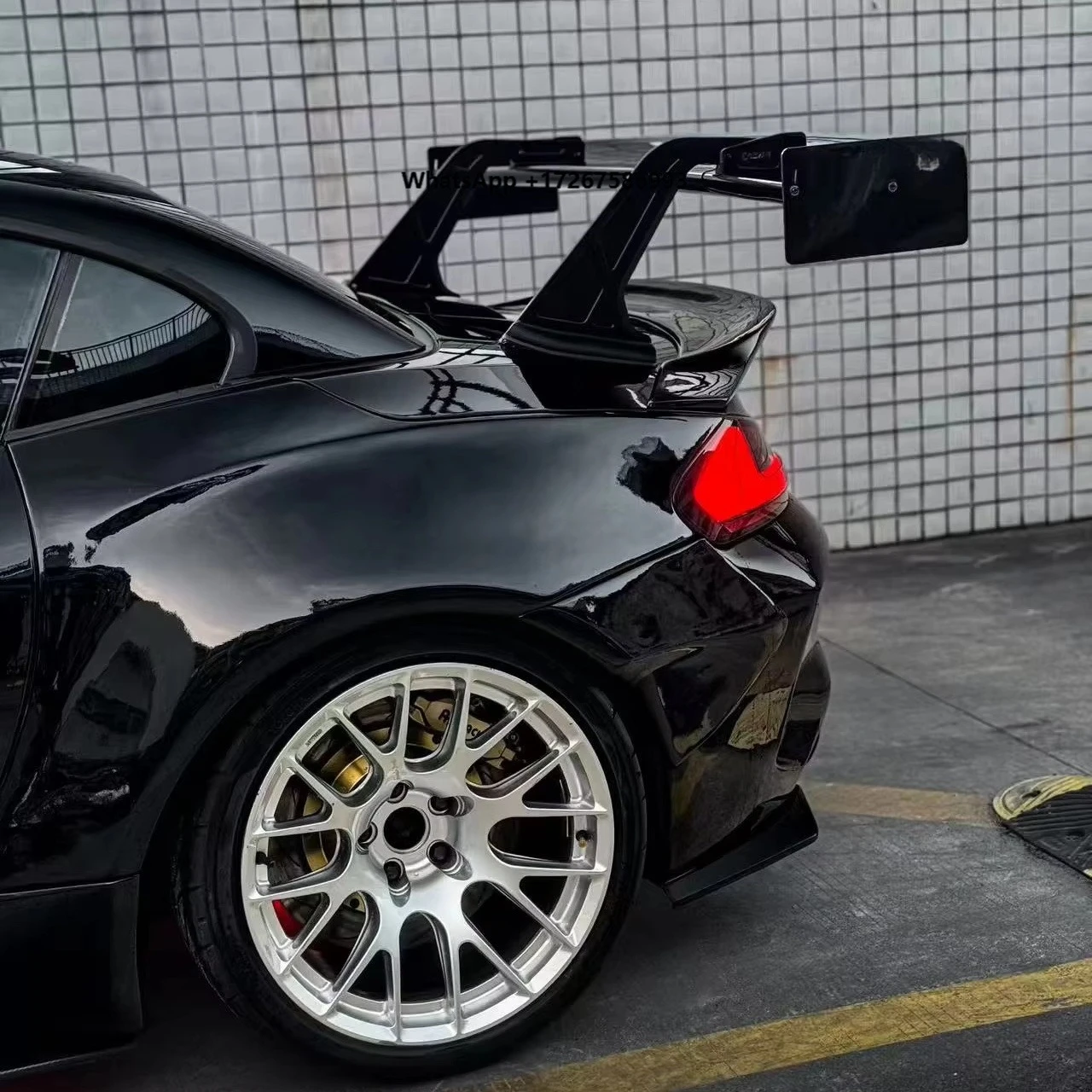 VERUS Carbon Fiber Rear Wing Spoiler for Z4 E89 2009-2016
VERUS Carbon Fiber Rear Wing Spoiler for Z4 E89 2009-2016