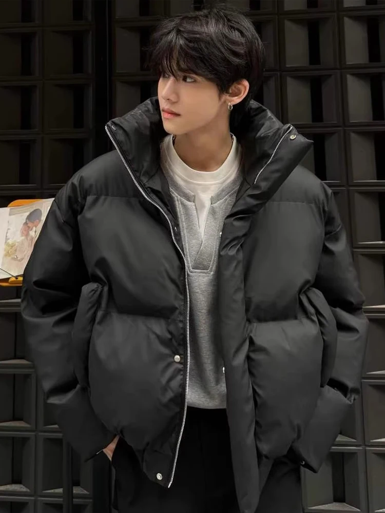 Зимнее мужское хлопковое пальто из искусственной кожи свободного кроя с воротником-стойкой, теплое пальто в Корейском стиле, однотонное, морозостойкое, уличное...
Зимнее мужское хлопковое пальто из искусственной кожи свободного кроя с воротником-стойкой, теплое пальто в Корейском стиле, однотонное, морозостойкое, уличное...