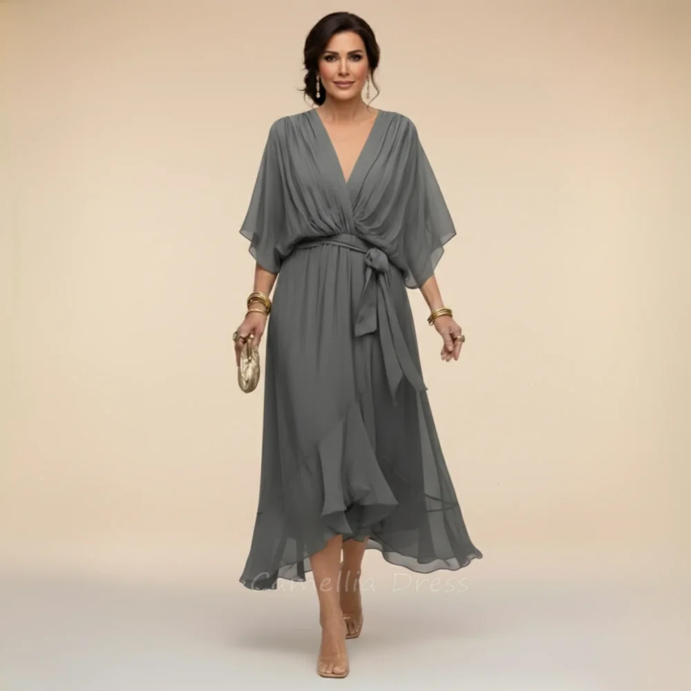 A Line Casual Gown Chiffon Customized Mother of the Wedding Dress V Neck Mid-calf Length Evening robe invitée mariage
A Line Casual Gown Chiffon Customized Mother of the Wedding Dress V Neck Mid-calf Length Evening robe invitée mariage