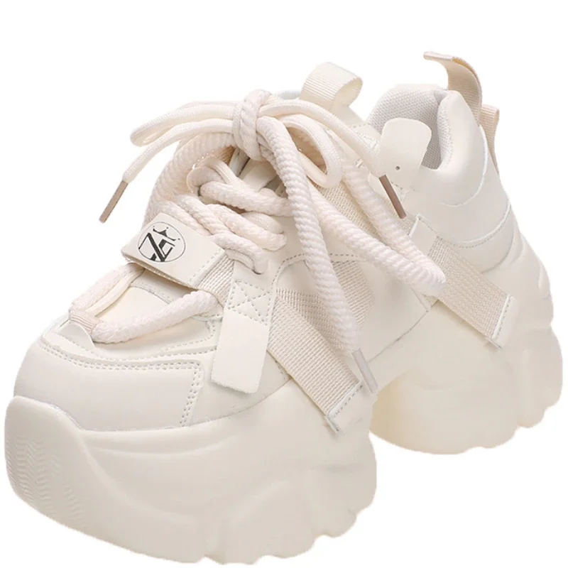 Fashion Chunky Sneakers Women Autumn Lace Up Platform Sports Shoes 7.5CM Thick Bottom High Heels Female Leather Sneakers Woman
Fashion Chunky Sneakers Women Autumn Lace Up Platform Sports Shoes 7.5CM Thick Bottom High Heels Female Leather Sneakers Woman