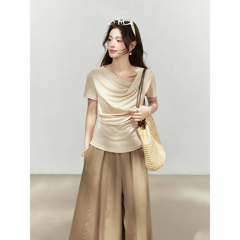 Slim Fit Short Sleeve T-Shirt Women's Folded Uneven Neck Summer New plus Size Big Code Stylish Thinming Top Women Cotton Pure...
Slim Fit Short Sleeve T-Shirt Women's Folded Uneven Neck Summer New plus Size Big Code Stylish Thinming Top Women Cotton Pure...